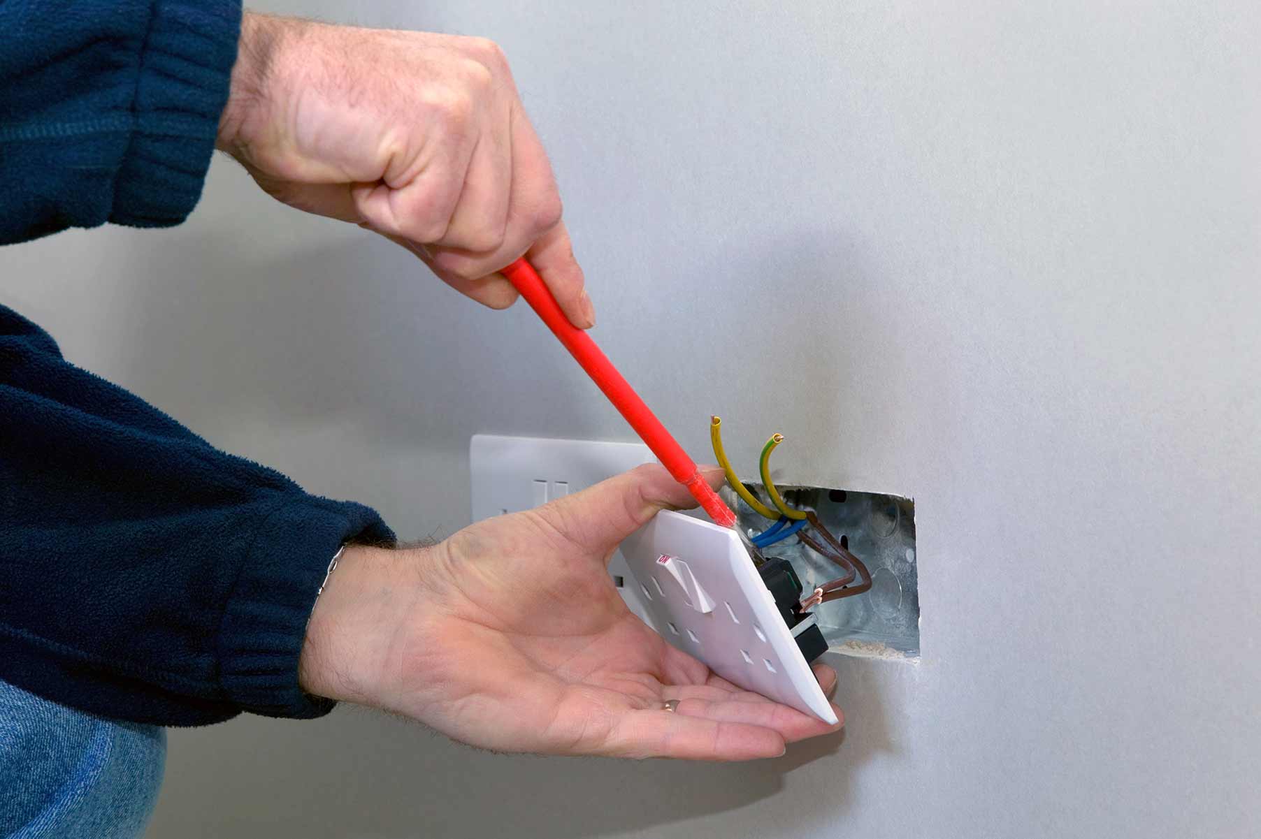 Our electricians can install plug sockets for domestic and commercial proeprties in Bridgend and the local area. 